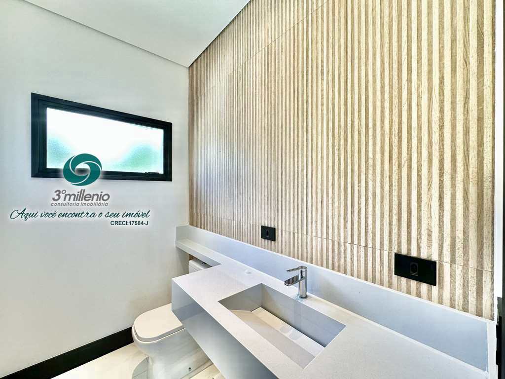 Casa em Cotia, no bairro São Paulo II