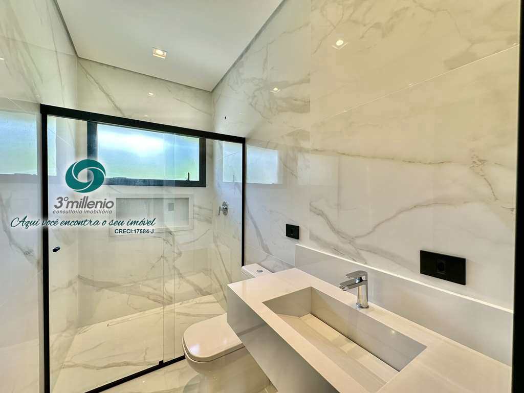 Casa em Cotia, no bairro São Paulo II