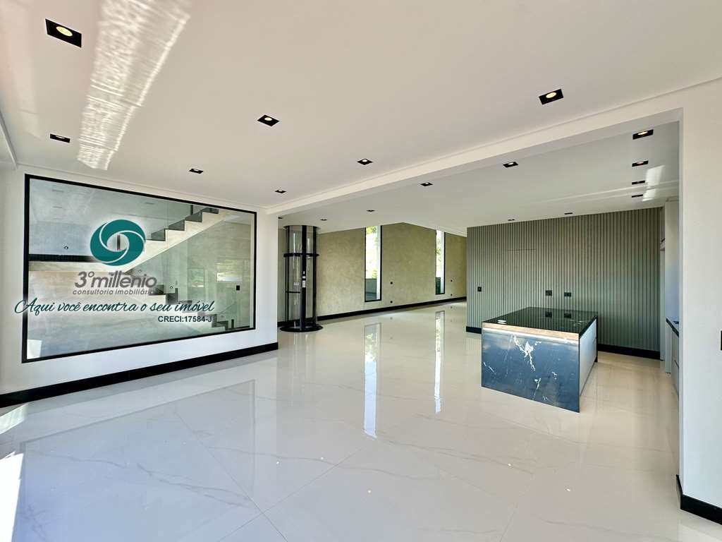 Casa em Cotia, no bairro São Paulo II