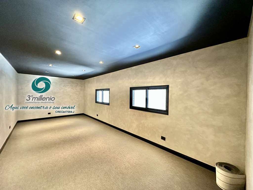 Casa em Cotia, no bairro São Paulo II