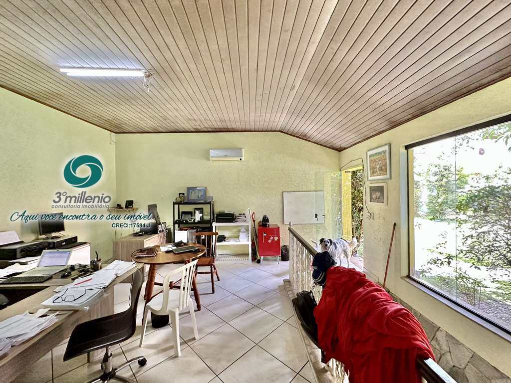 Casa em Cotia, no bairro São Paulo II