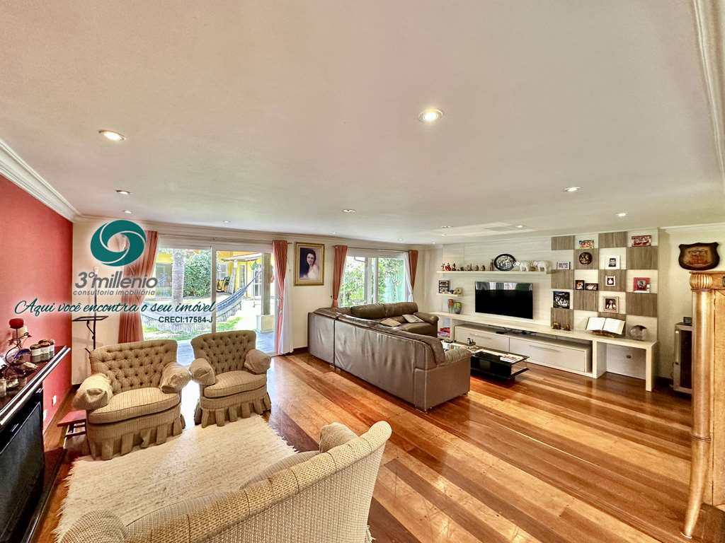 Casa em Cotia, no bairro São Paulo II