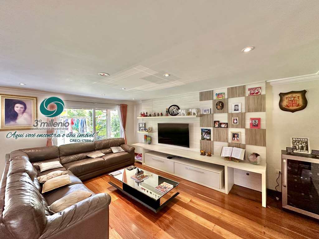 Casa em Cotia, no bairro São Paulo II