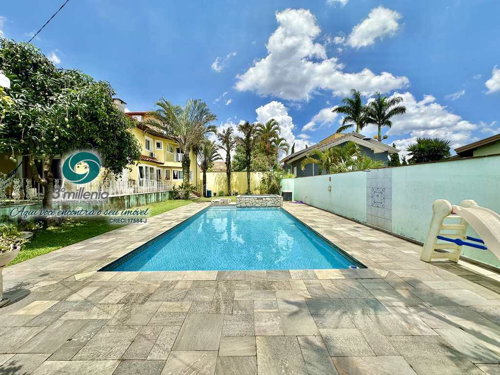 Casa em Cotia, no bairro São Paulo II