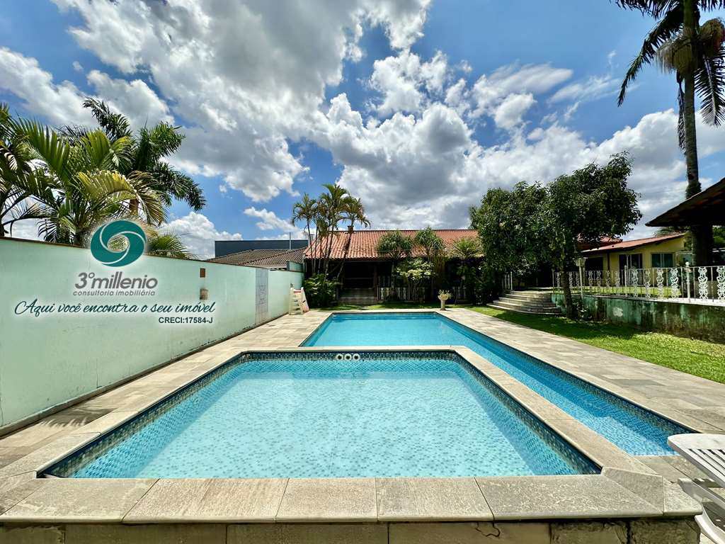 Casa em Cotia, no bairro São Paulo II