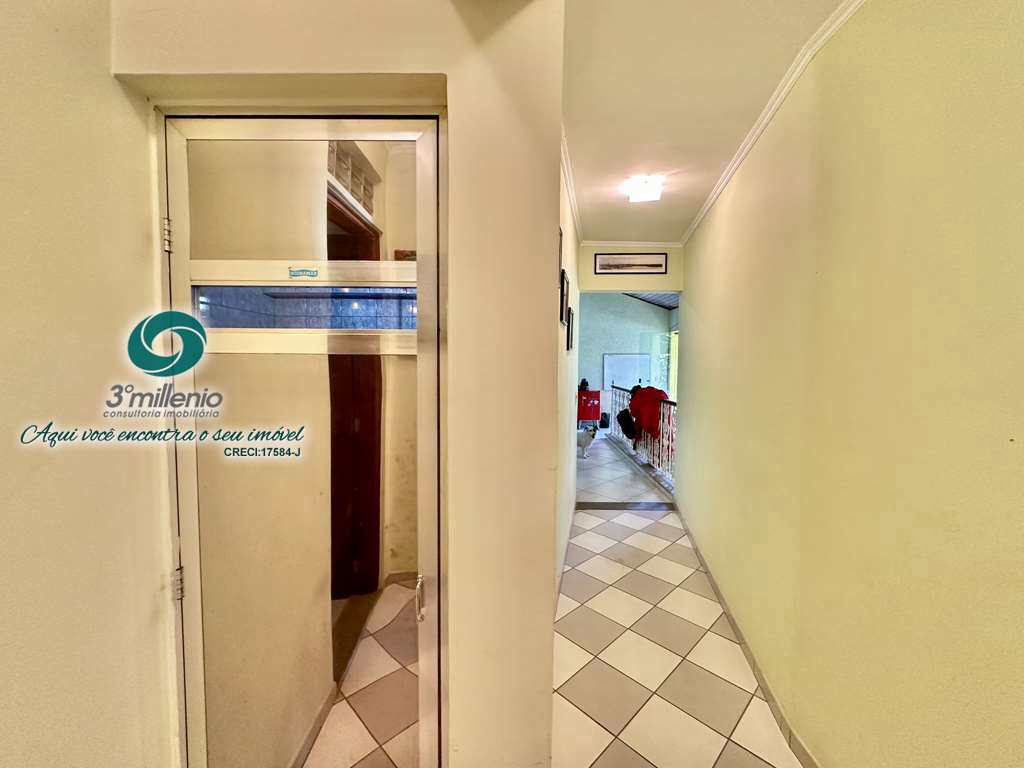 Casa em Cotia, no bairro São Paulo II