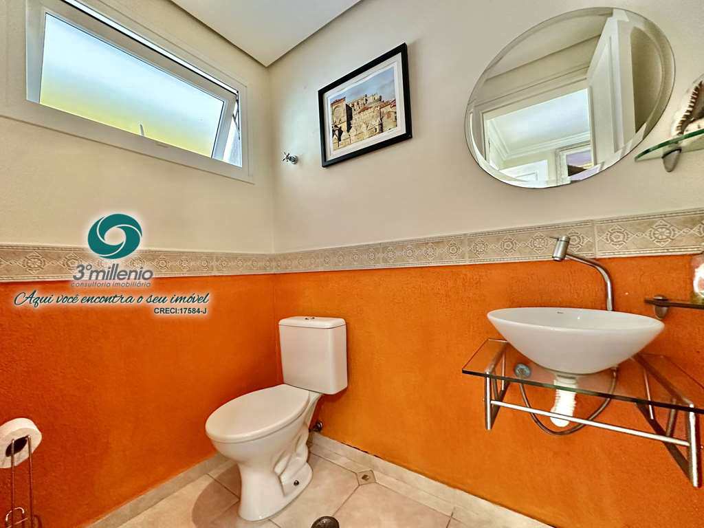 Casa em Cotia, no bairro São Paulo II