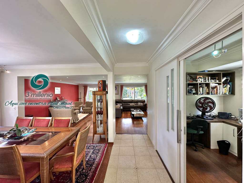 Casa em Cotia, no bairro São Paulo II