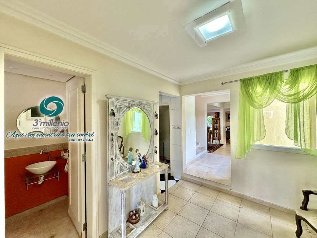 Casa em Cotia, no bairro São Paulo II