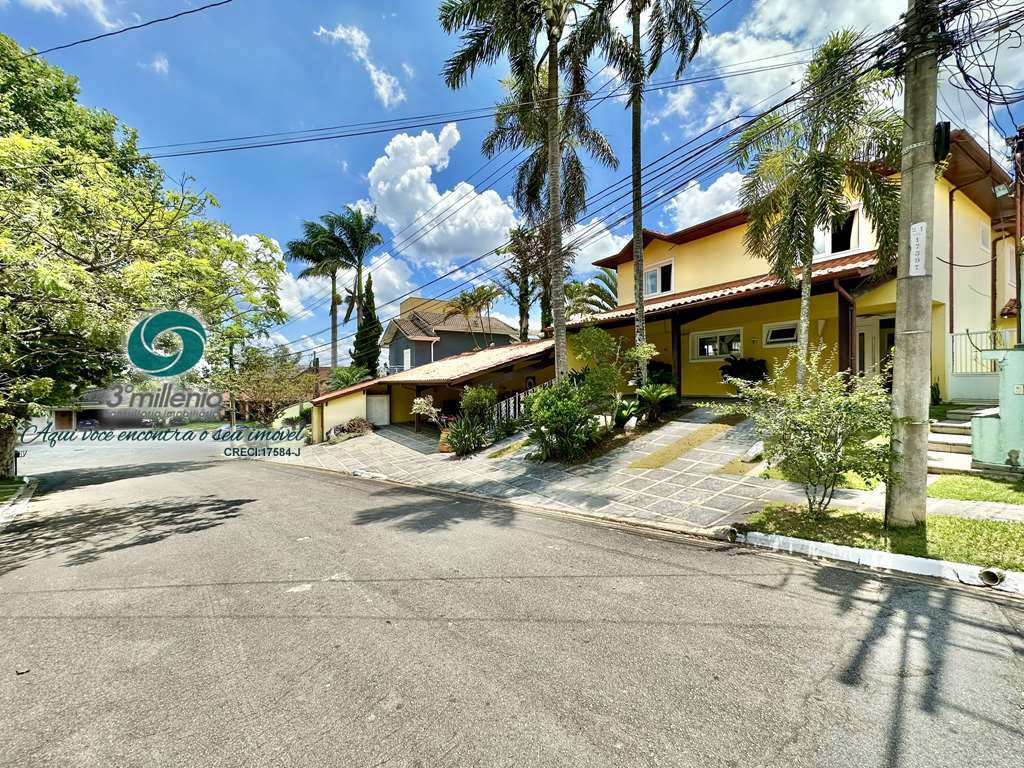 Casa em Cotia, no bairro São Paulo II