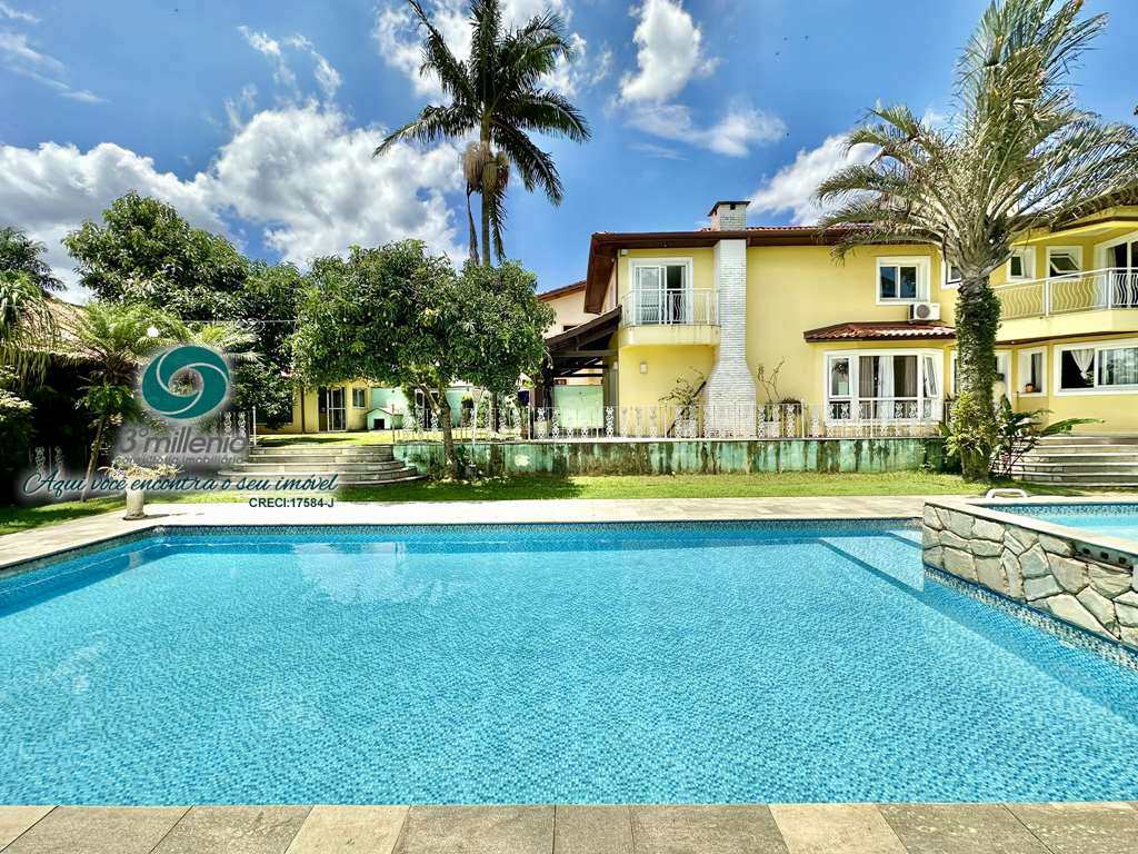 Casa em Cotia, no bairro São Paulo II