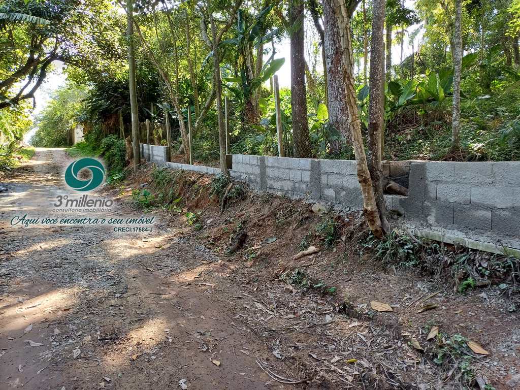 Terreno em Cotia, no bairro Jardim Colibri