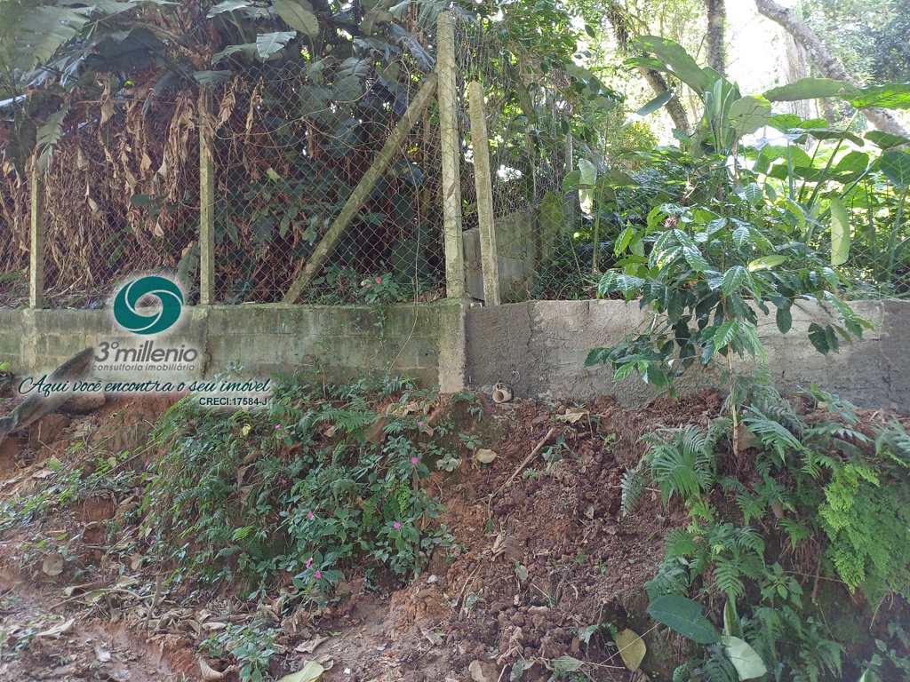 Terreno em Cotia, no bairro Jardim Colibri
