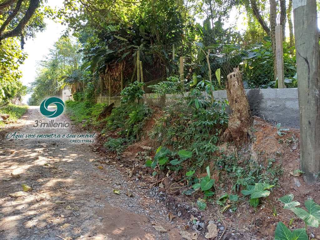 Terreno em Cotia, no bairro Jardim Colibri