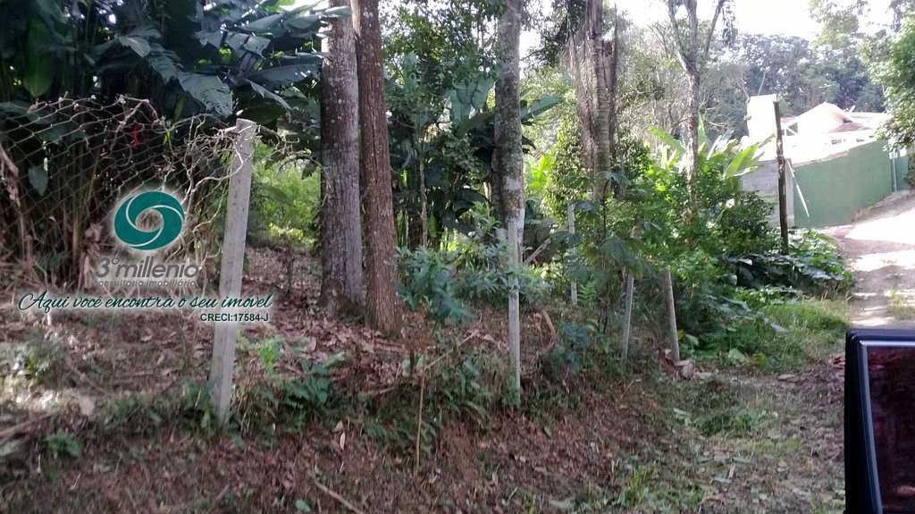 Terreno em Cotia, no bairro Jardim Colibri
