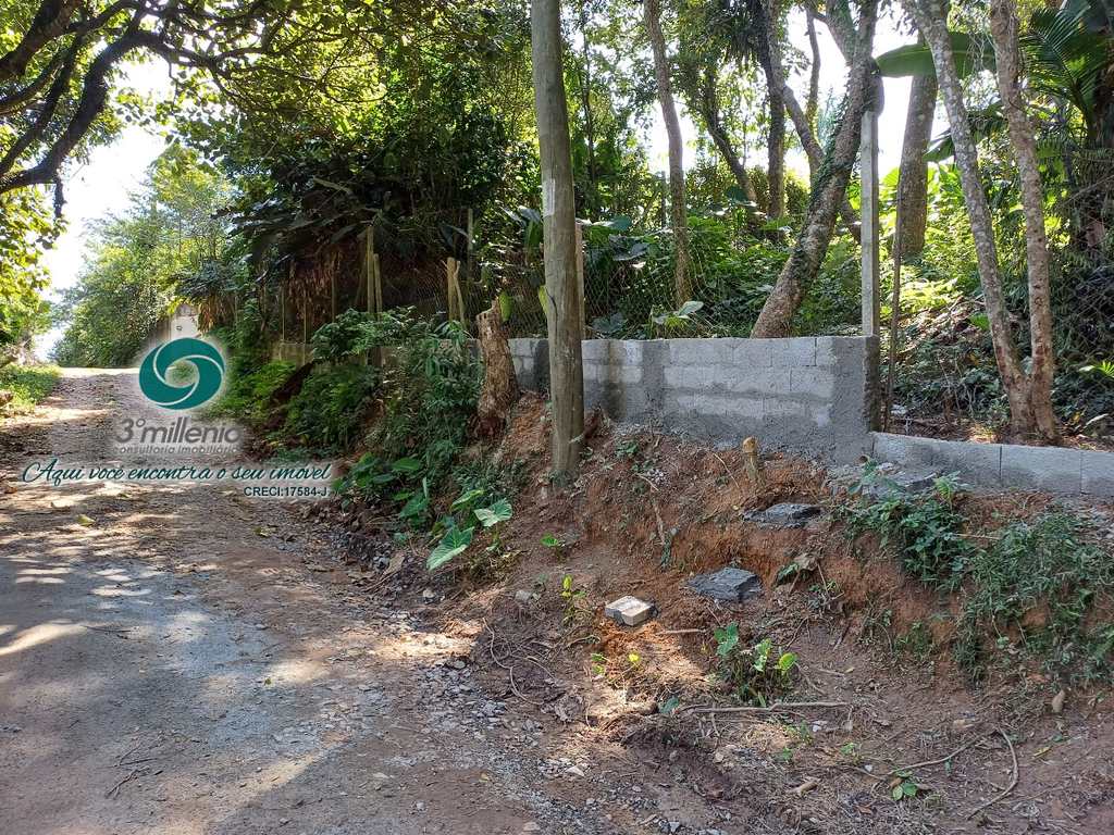 Terreno em Cotia, no bairro Jardim Colibri