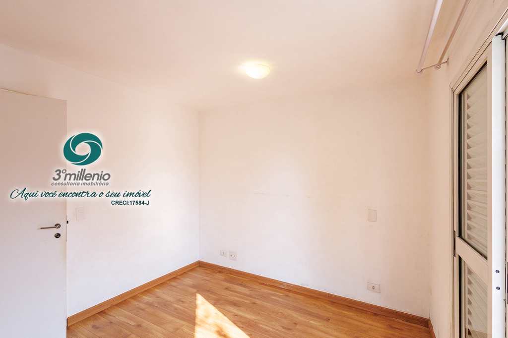 Casa em Cotia, no bairro Granja Viana