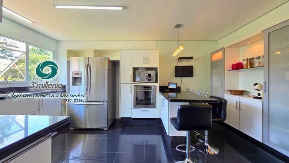 Casa em Cotia, no bairro São Paulo II