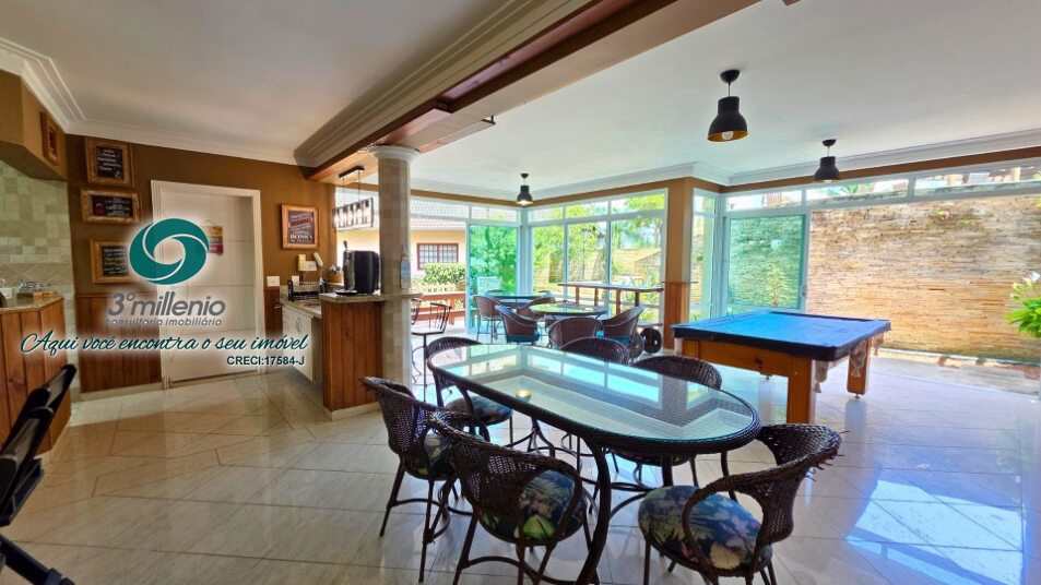 Casa em Cotia, no bairro São Paulo II