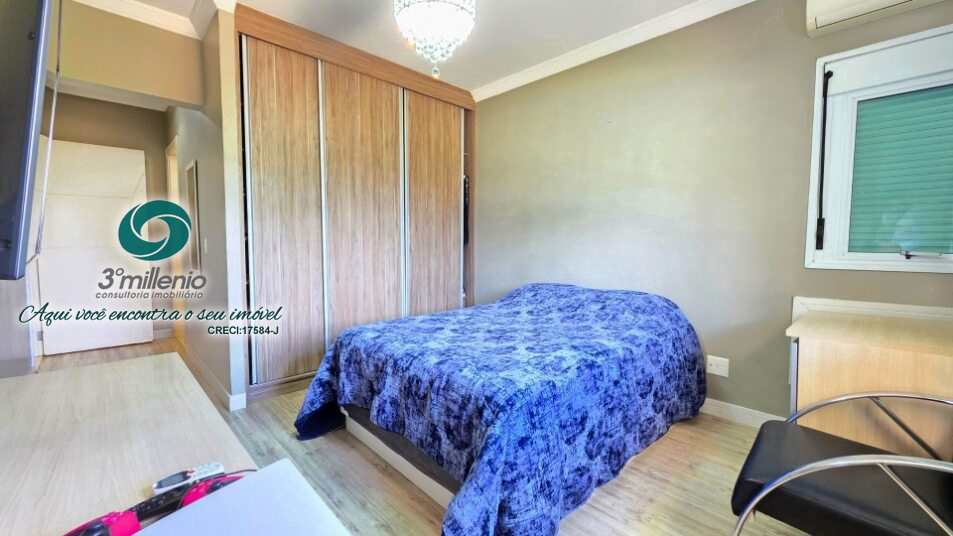 Casa em Cotia, no bairro São Paulo II