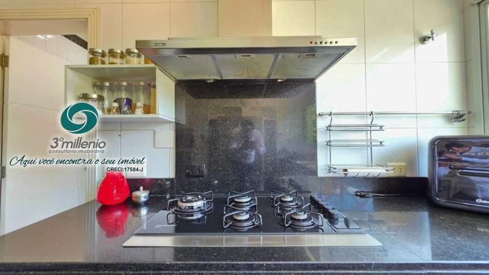 Casa em Cotia, no bairro São Paulo II