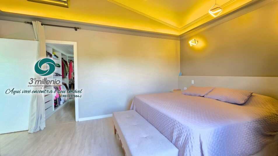 Casa em Cotia, no bairro São Paulo II