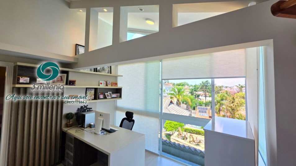 Casa em Cotia, no bairro São Paulo II