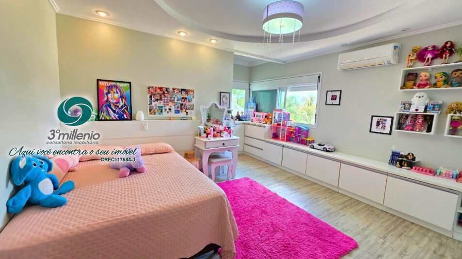 Casa em Cotia, no bairro São Paulo II