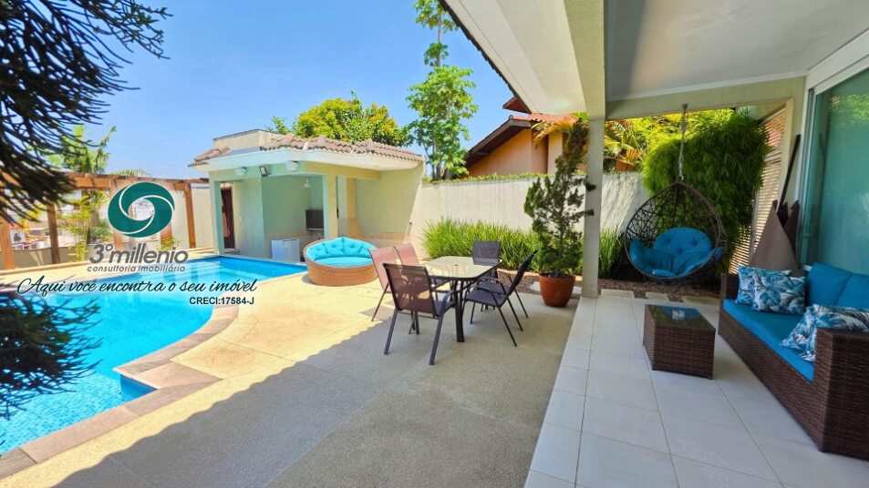 Casa em Cotia, no bairro São Paulo II