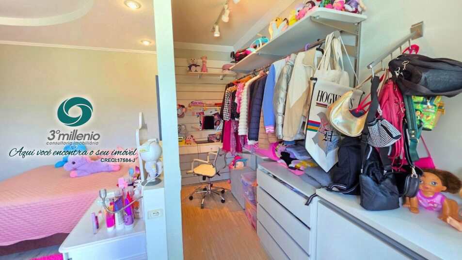 Casa em Cotia, no bairro São Paulo II