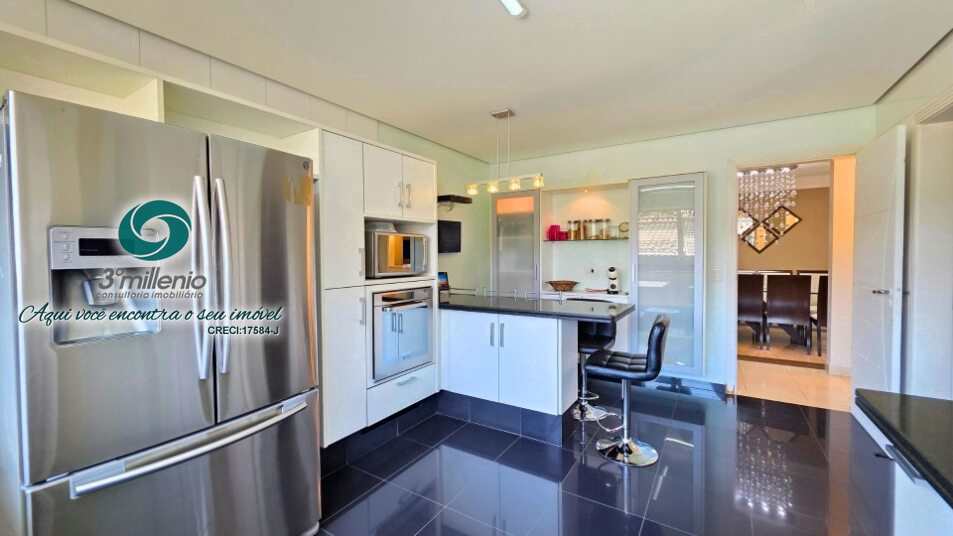 Casa em Cotia, no bairro São Paulo II