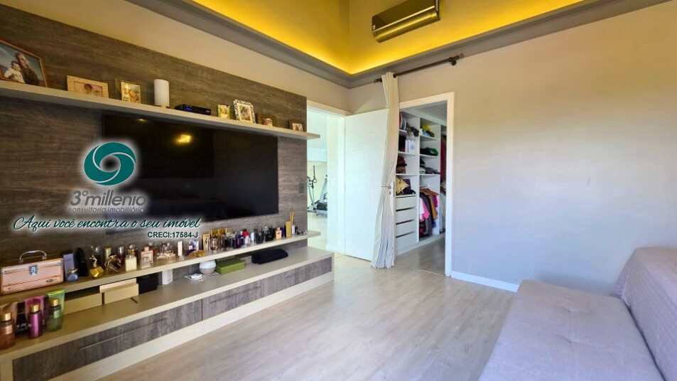 Casa em Cotia, no bairro São Paulo II