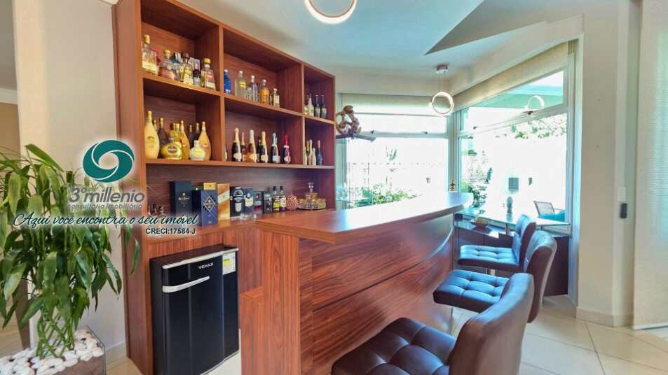 Casa em Cotia, no bairro São Paulo II