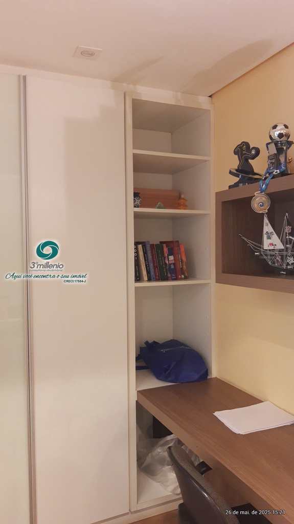 Casa em Cotia, no bairro Granja Viana