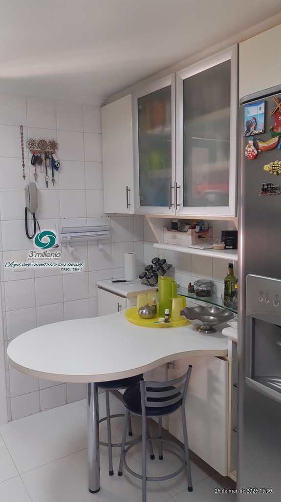 Casa em Cotia, no bairro Granja Viana