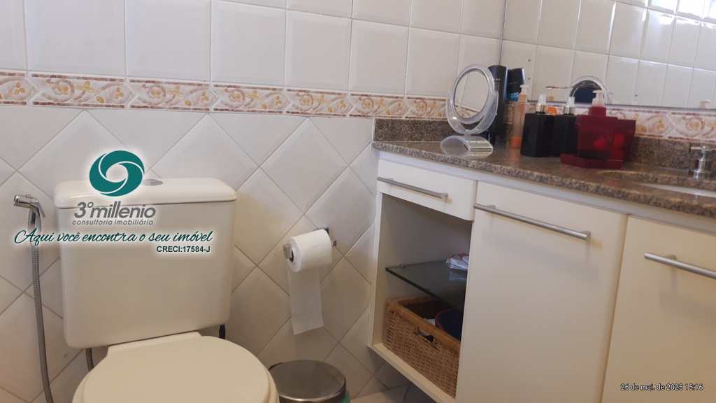 Casa em Cotia, no bairro Granja Viana