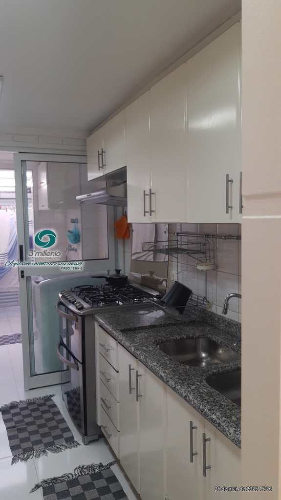 Casa em Cotia, no bairro Granja Viana
