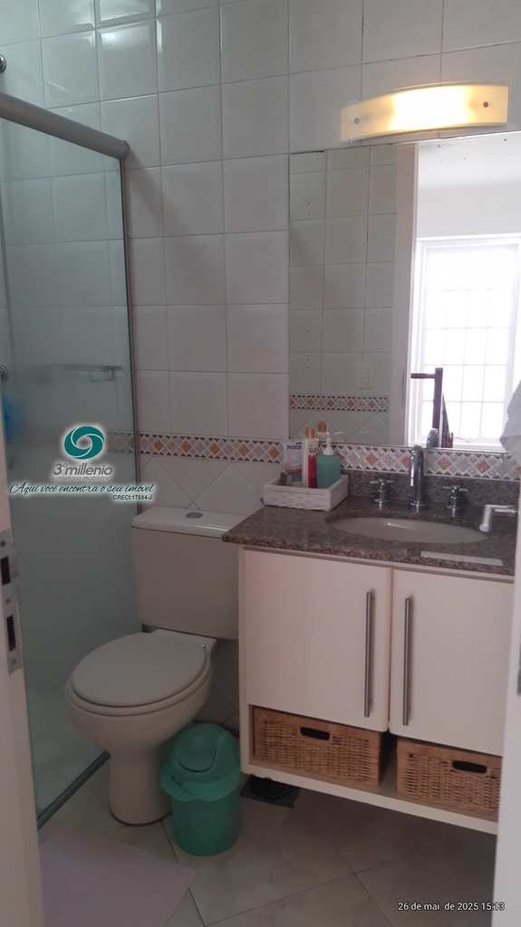 Casa em Cotia, no bairro Granja Viana