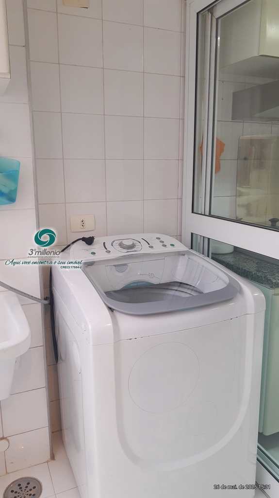 Casa em Cotia, no bairro Granja Viana