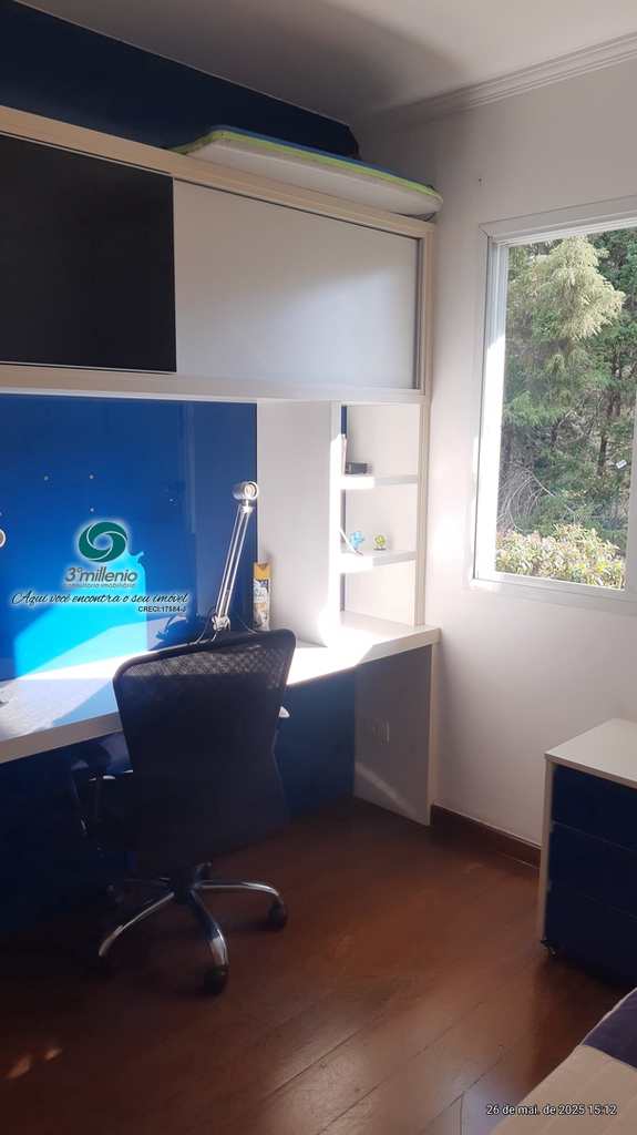 Casa em Cotia, no bairro Granja Viana
