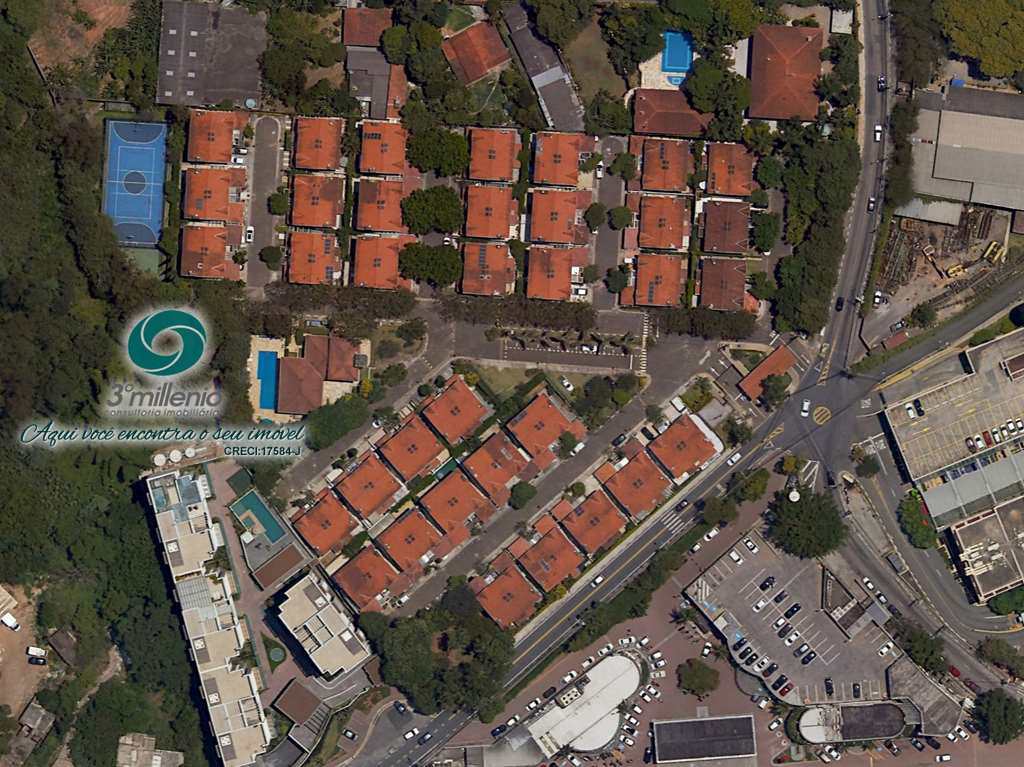 Casa em Cotia, no bairro Granja Viana