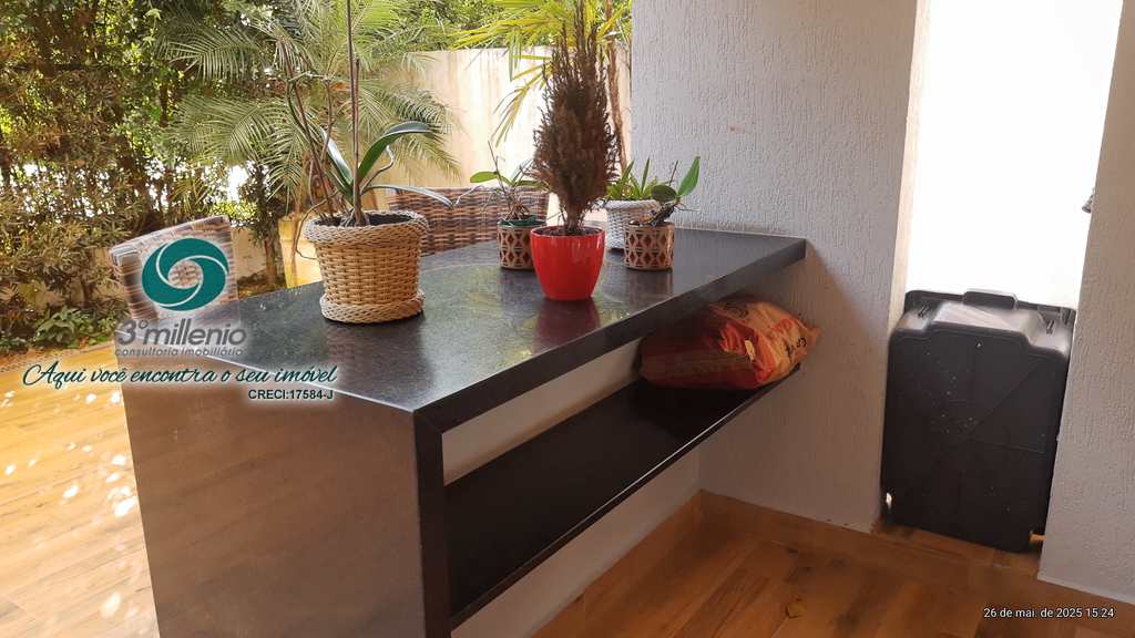 Casa em Cotia, no bairro Granja Viana