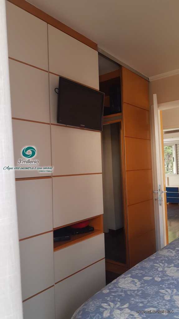 Casa em Cotia, no bairro Granja Viana