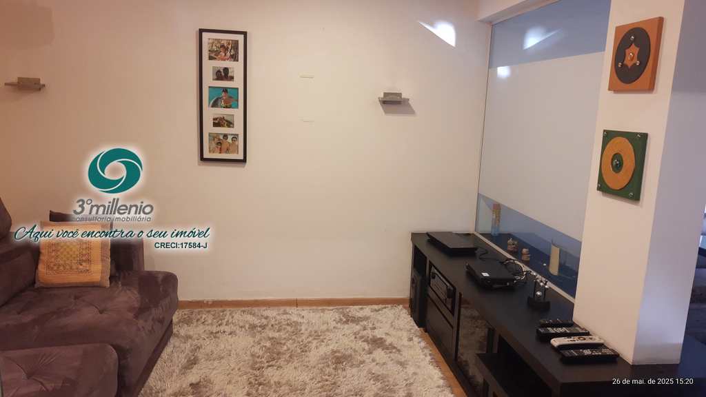 Casa em Cotia, no bairro Granja Viana