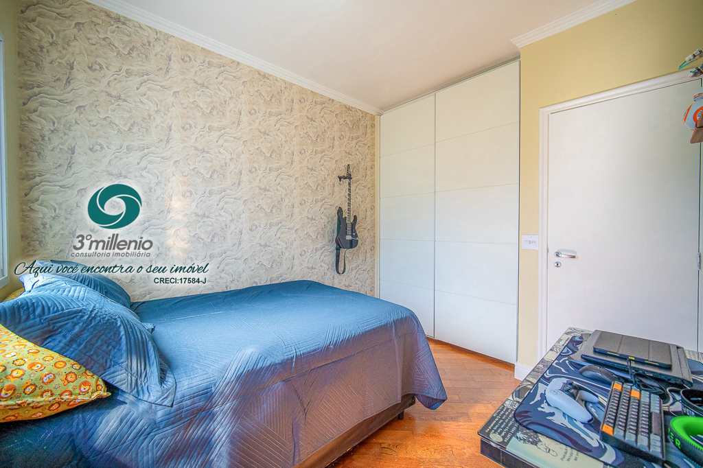 Casa em Cotia, no bairro Granja Viana