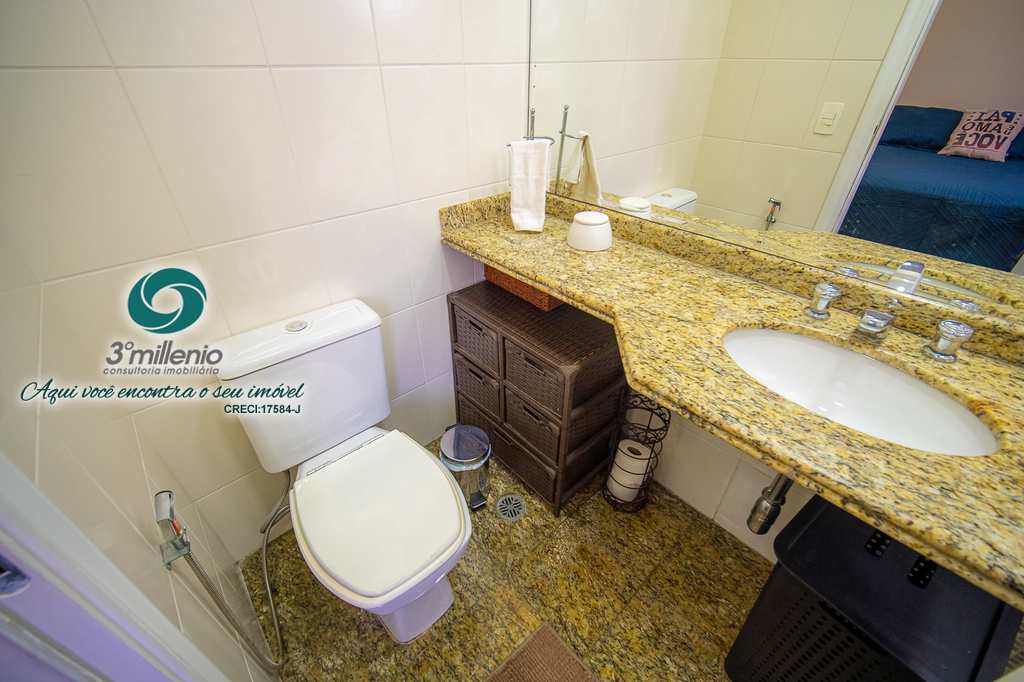 Casa em Cotia, no bairro Granja Viana