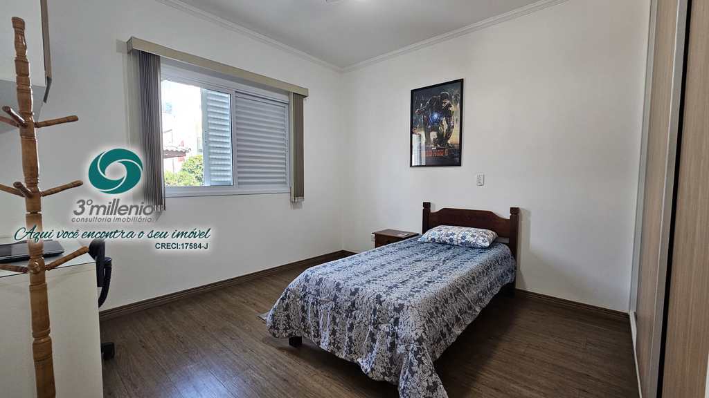 Casa em Cotia, no bairro Moinho Velho