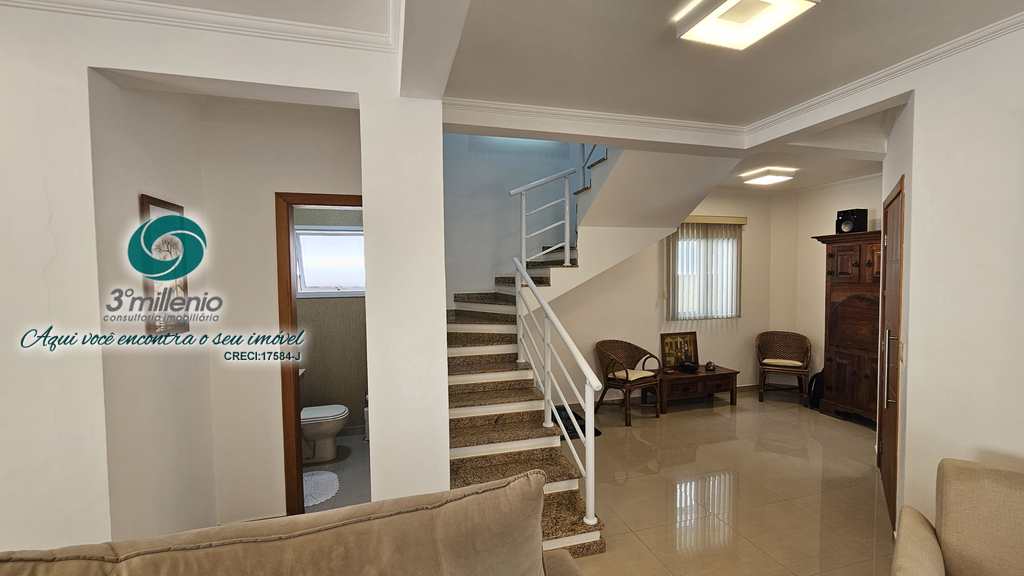 Casa em Cotia, no bairro Moinho Velho