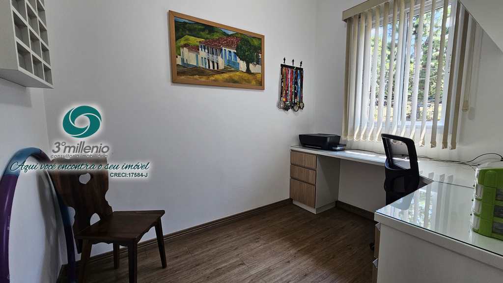 Casa em Cotia, no bairro Moinho Velho