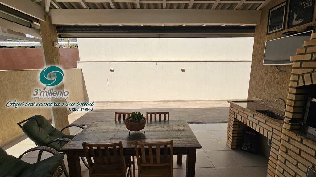 Casa em Cotia, no bairro Moinho Velho